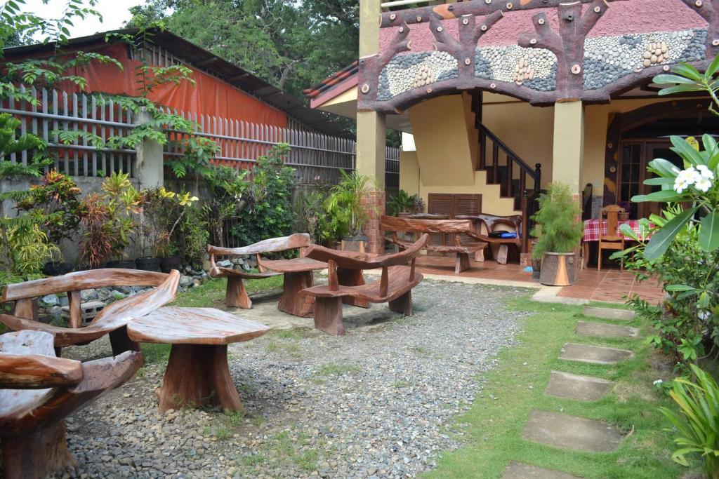 J-Lais Balai Turista - Pensionne House Puerto Princesa Екстериор снимка